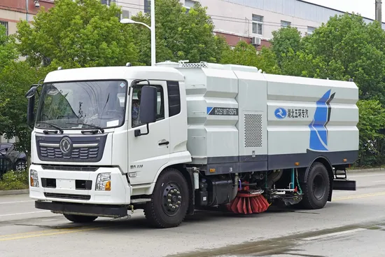 Reinigungs-LKW montiert Vakuum Straßenkehrmaschine LKW Straßenreinigung Fahrzeugkehrmaschine